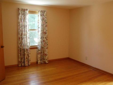 210 Linden Ln, Circleville, OH 43113 photo 9