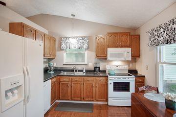 1811 Redcloud Dr, Powell, OH 43065 photo 6