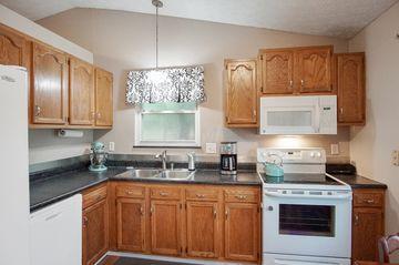 1811 Redcloud Dr, Powell, OH 43065 photo 7