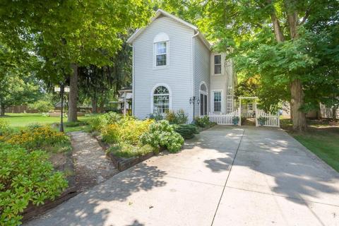 342 E William St, Delaware, OH 43015 photo 2
