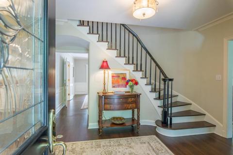 36 Ashbourne Rd, Bexley, OH 43209 photo 2