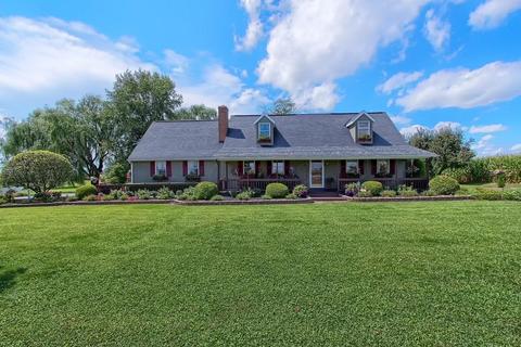 26321 Ludwig Dresback Rd, Circleville, OH 43113 photo 2