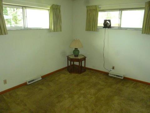 1045 Pierce Ave, Columbus, OH 43227 photo 10