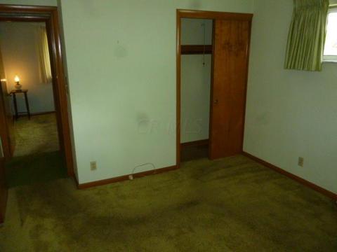 1045 Pierce Ave, Columbus, OH 43227 photo 12
