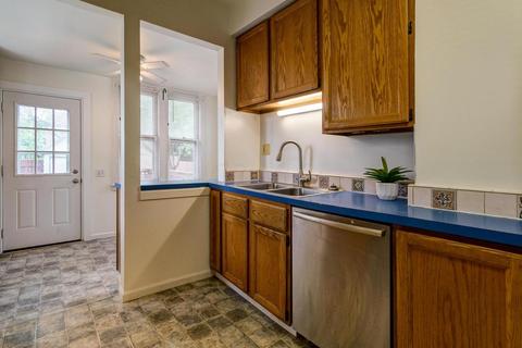 251 E Blake Ave, Columbus, OH 43202 photo 14