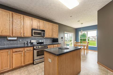 1069 Mccoy Dr, Pataskala, OH 43062 photo 9