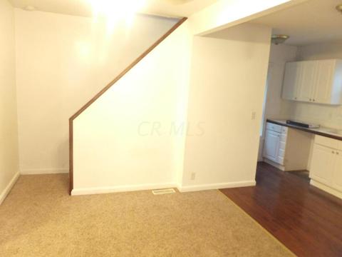 164 E William St, Delaware, OH 43015 photo 6