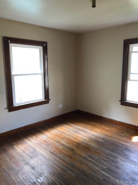 235 Logan St, Circleville, OH 43113 photo 8