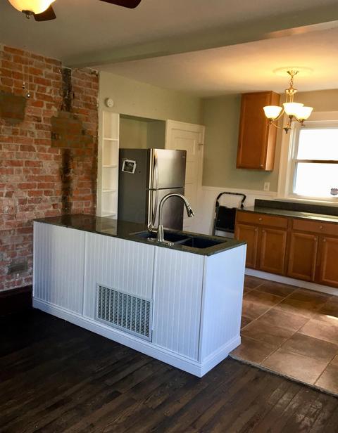 398 E Markison Ave, Columbus, OH 43207 photo 6