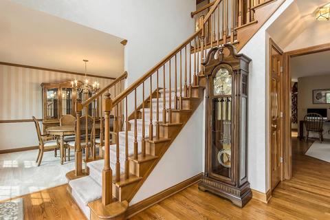 5282 Forest Run Dr, Dublin, OH 43017 photo 3