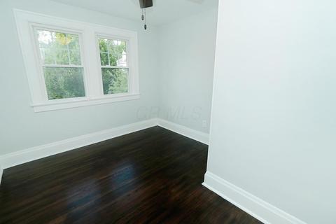85 E Pacemont Rd, Columbus, OH 43202 photo 33