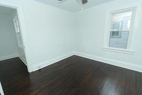 85 E Pacemont Rd, Columbus, OH 43202 photo 30