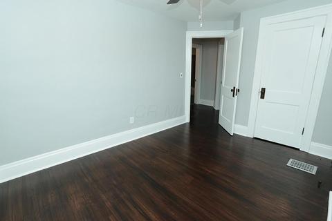85 E Pacemont Rd, Columbus, OH 43202 photo 22