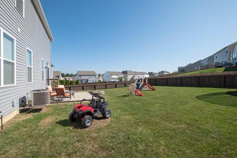 579 Rolling Acre Dr, Lithopolis, OH 43136 photo 37