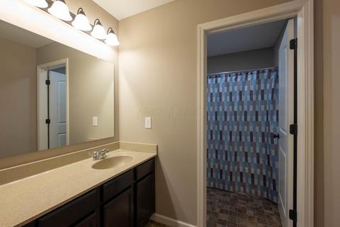 579 Rolling Acre Dr, Lithopolis, OH 43136 photo 30