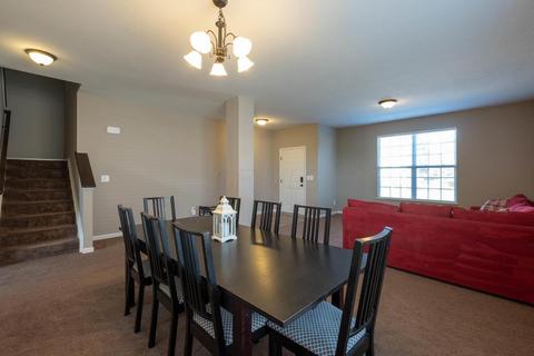 579 Rolling Acre Dr, Lithopolis, OH 43136 photo 5