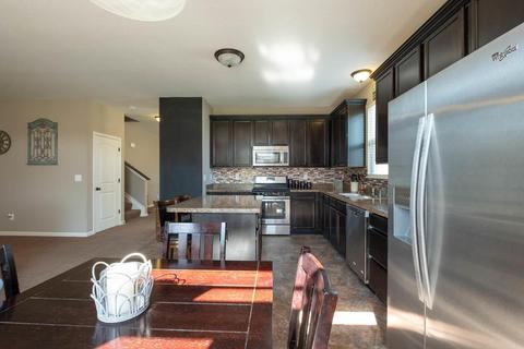 579 Rolling Acre Dr, Lithopolis, OH 43136 photo 9
