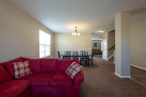 579 Rolling Acre Dr, Lithopolis, OH 43136 photo 6