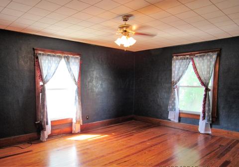 161 W Neff St, Morral, OH 43337 photo 4
