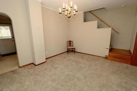187 E Blake Ave, Columbus, OH 43202 photo 9