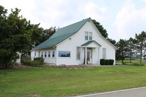 24365 Kinderhook Rd, Circleville, OH 43113 photo 2