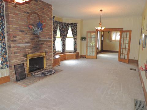 232 N Spring St, Logan, OH 43138 photo 7