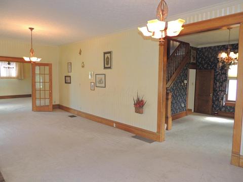 232 N Spring St, Logan, OH 43138 photo 9