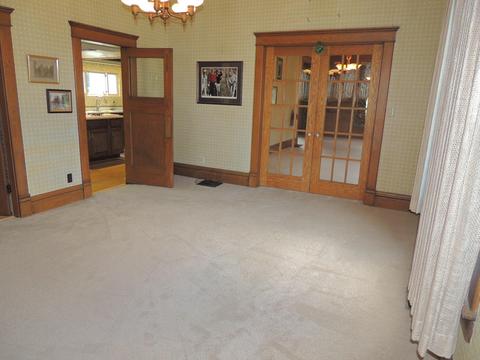 232 N Spring St, Logan, OH 43138 photo 11