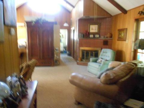 20372 Catherine Blvd, Circleville, OH 43113 photo 5