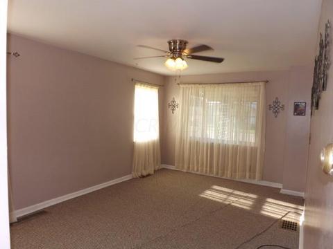 656 E Main St, Logan, OH 43138 photo 7