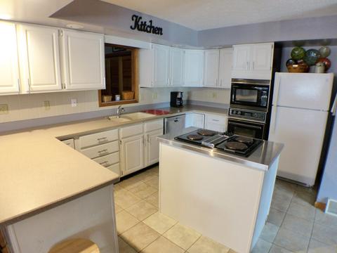 474 E Main St, Logan, OH 43138 photo 15