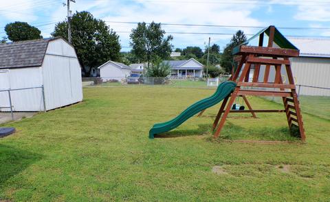 474 E Main St, Logan, OH 43138 photo 6
