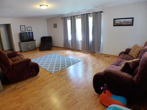 474 E Main St, Logan, OH 43138 photo 20