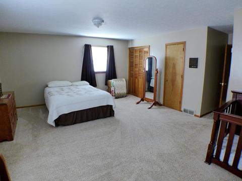 474 E Main St, Logan, OH 43138 photo 28