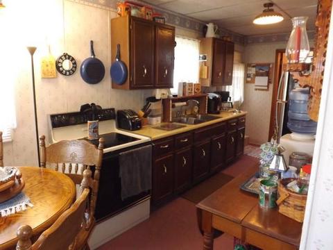 726 E 2nd St, Logan, OH 43138 photo 9