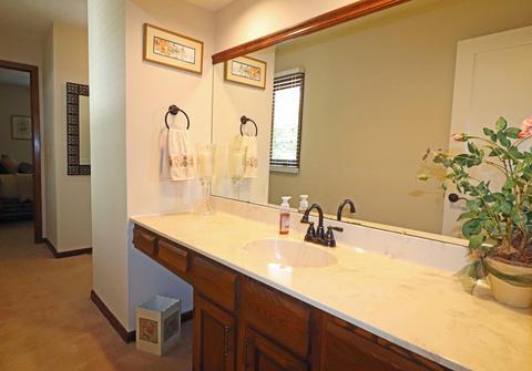 4249 Castleton Rd, Columbus, OH 43220 photo 23
