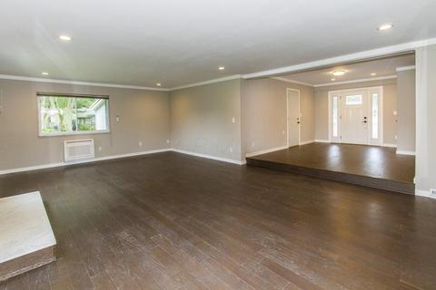 5644 Sinclair Rd, Columbus, OH 43229 photo 9