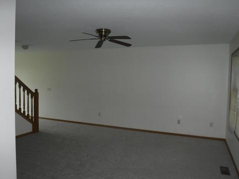 3794 Willowtree Ln, Columbus, OH 43207 photo 7
