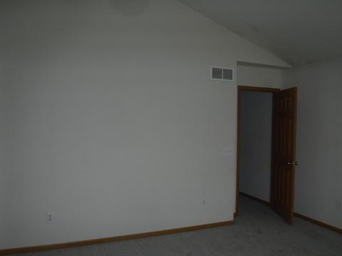 3794 Willowtree Ln, Columbus, OH 43207 photo 5