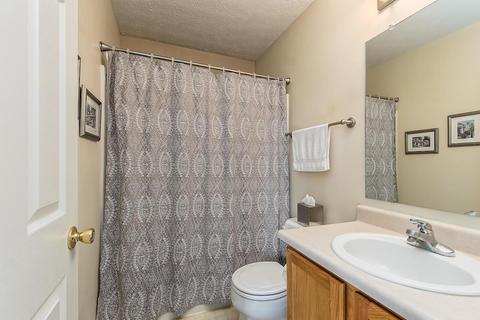 70 Brooksedge Dr E, Pataskala, OH 43062 photo 20