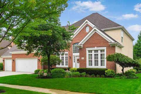 7666 Kestrel Way E, Dublin, OH 43017 photo 1