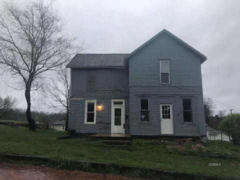 14 Cherry St, Glouster, OH 45732 photo 1