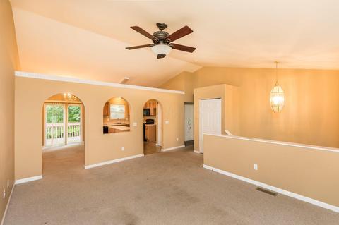 279 Haystack Ave, Pataskala, OH 43062 photo 4