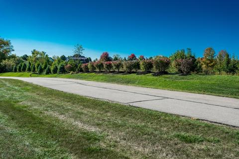 6897 Harriott Rd, Powell, OH 43065 photo 4