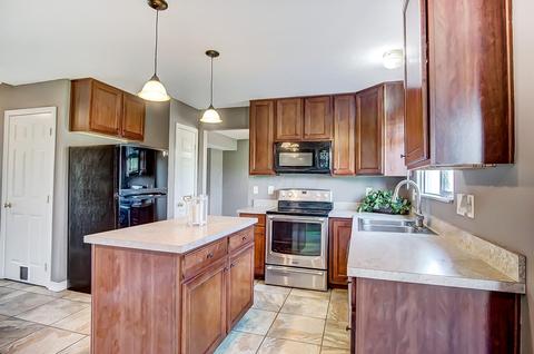 1802 Declaration Dr W, Lancaster, OH 43130 photo 13
