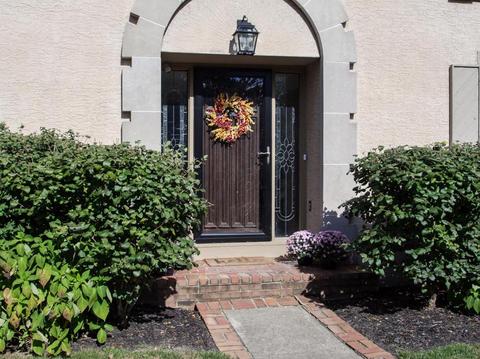 8470 Gullane Ct, Dublin, OH 43017 photo 3