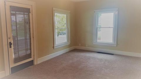 651 E 5th Ave, Lancaster, OH 43130 photo 4