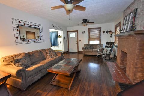 298 E Markison Ave, Columbus, OH 43207 photo 4