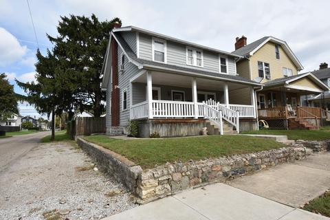 298 E Markison Ave, Columbus, OH 43207 photo 2