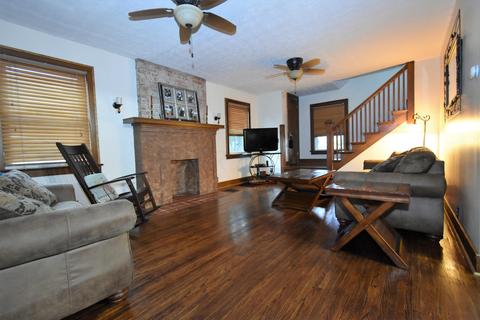 298 E Markison Ave, Columbus, OH 43207 photo 3